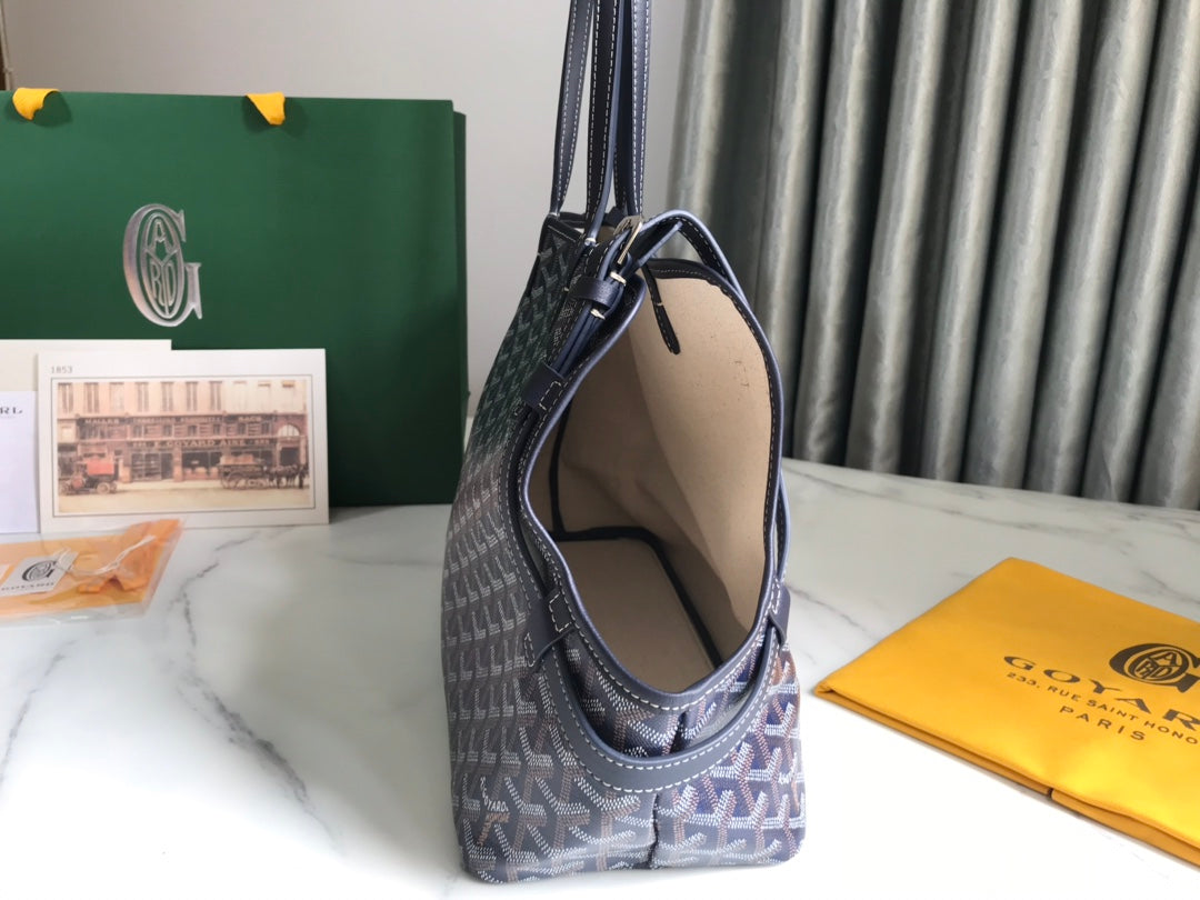 CHIEN GRIS BAG 33 IN NAVY BLUE GOYARDINE CANVAS AND TAN CALFSKIN TRIM