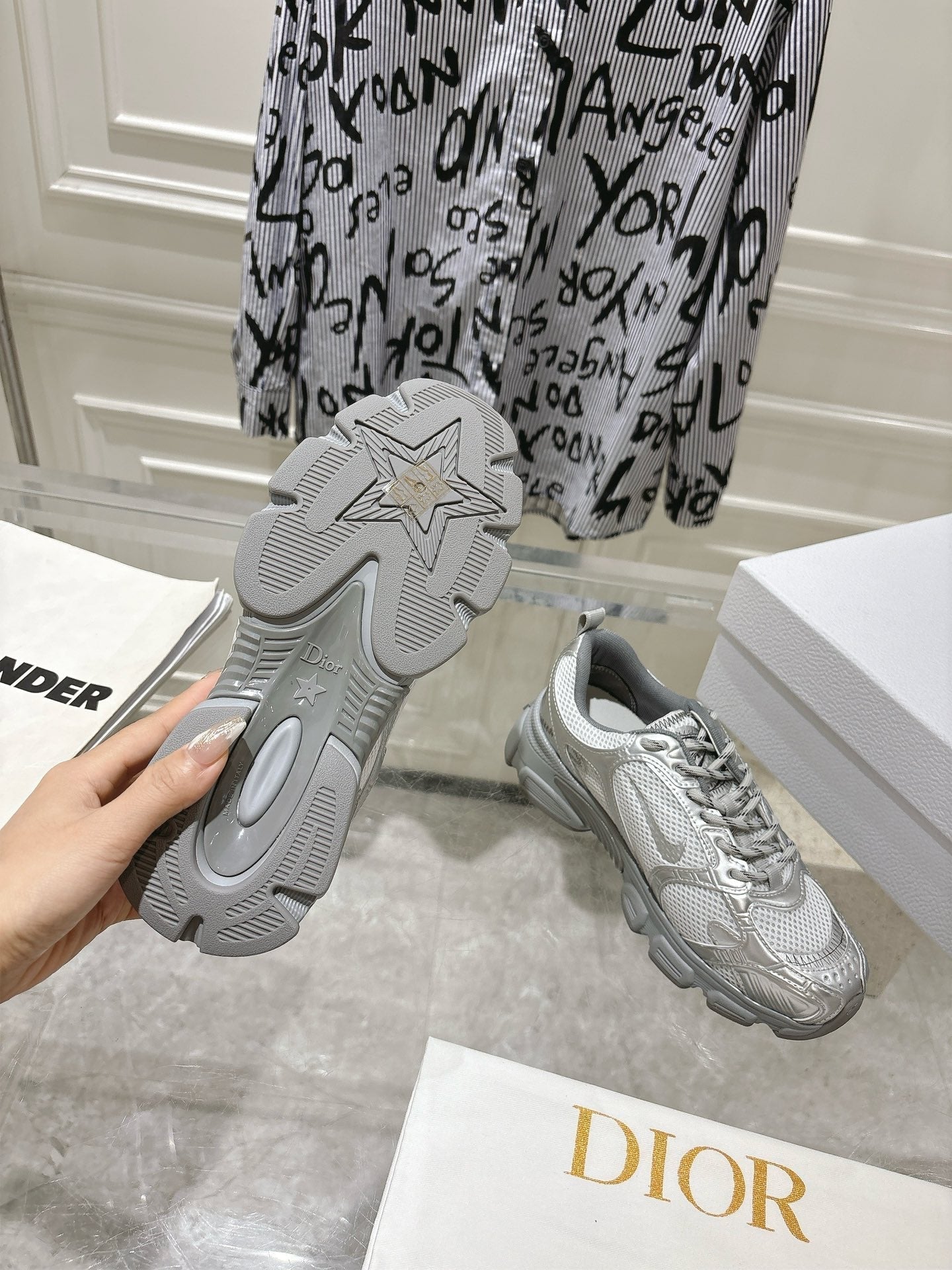 DIOR 25S CHRONO SNEAKER 45MM IN MESH WITH SILVER CALFSKIN