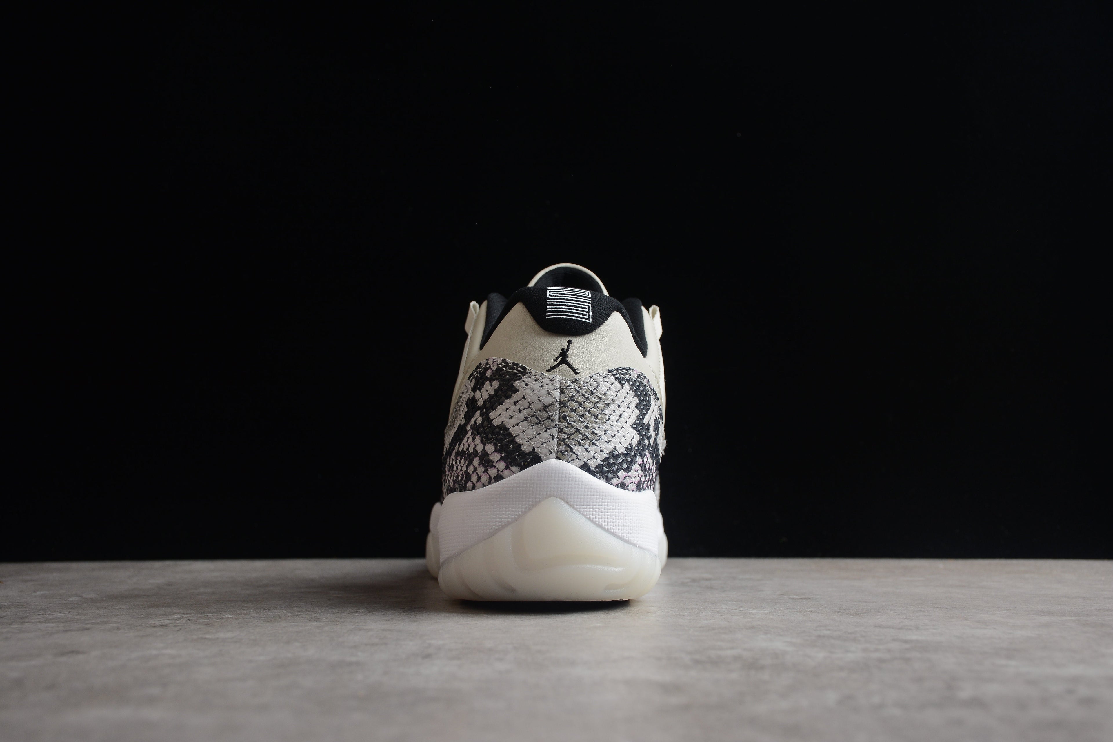 AJ 11 Low "Snake"