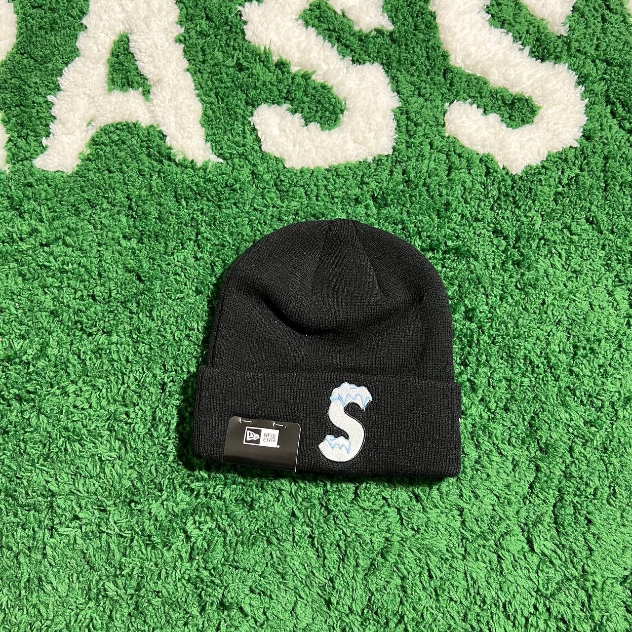 SUP X NEW ERA BEANIE