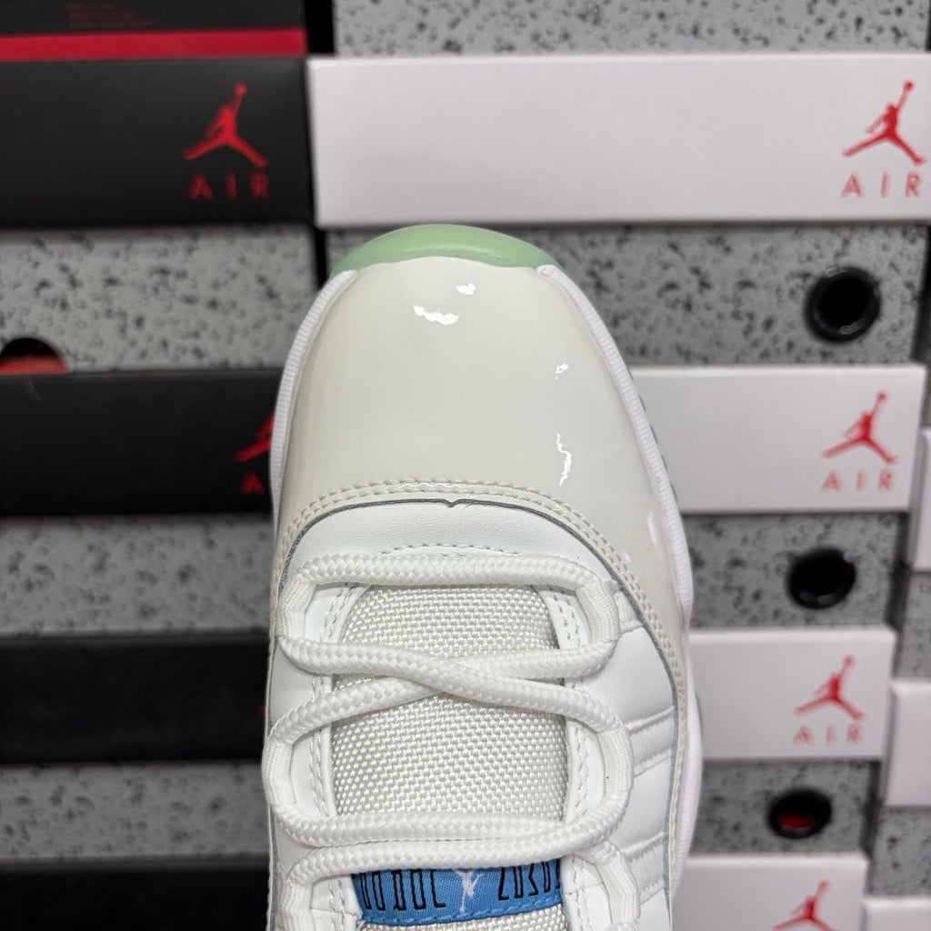 AJ 11 Low "Legend Blue"