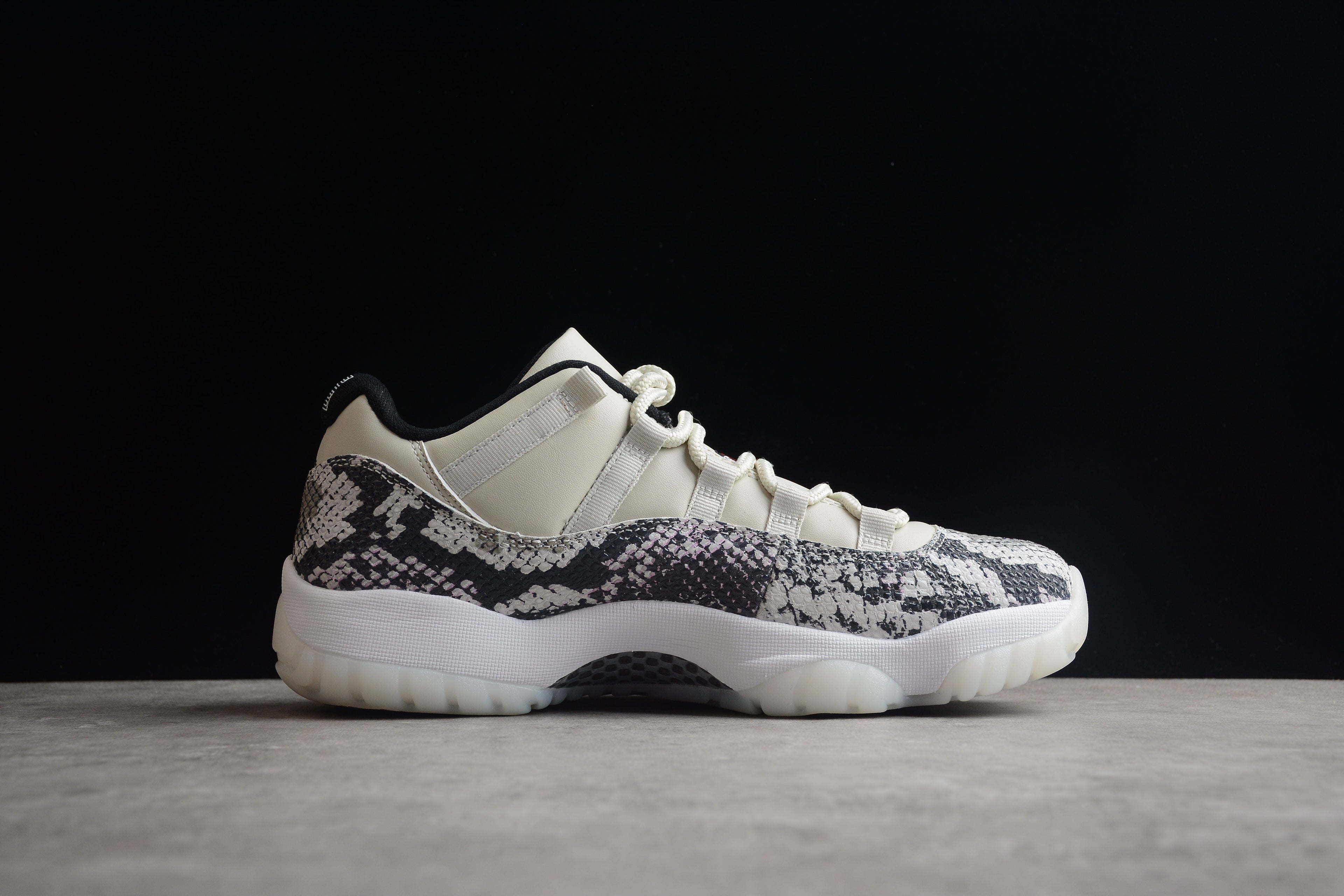 AJ 11 Low "Snake"
