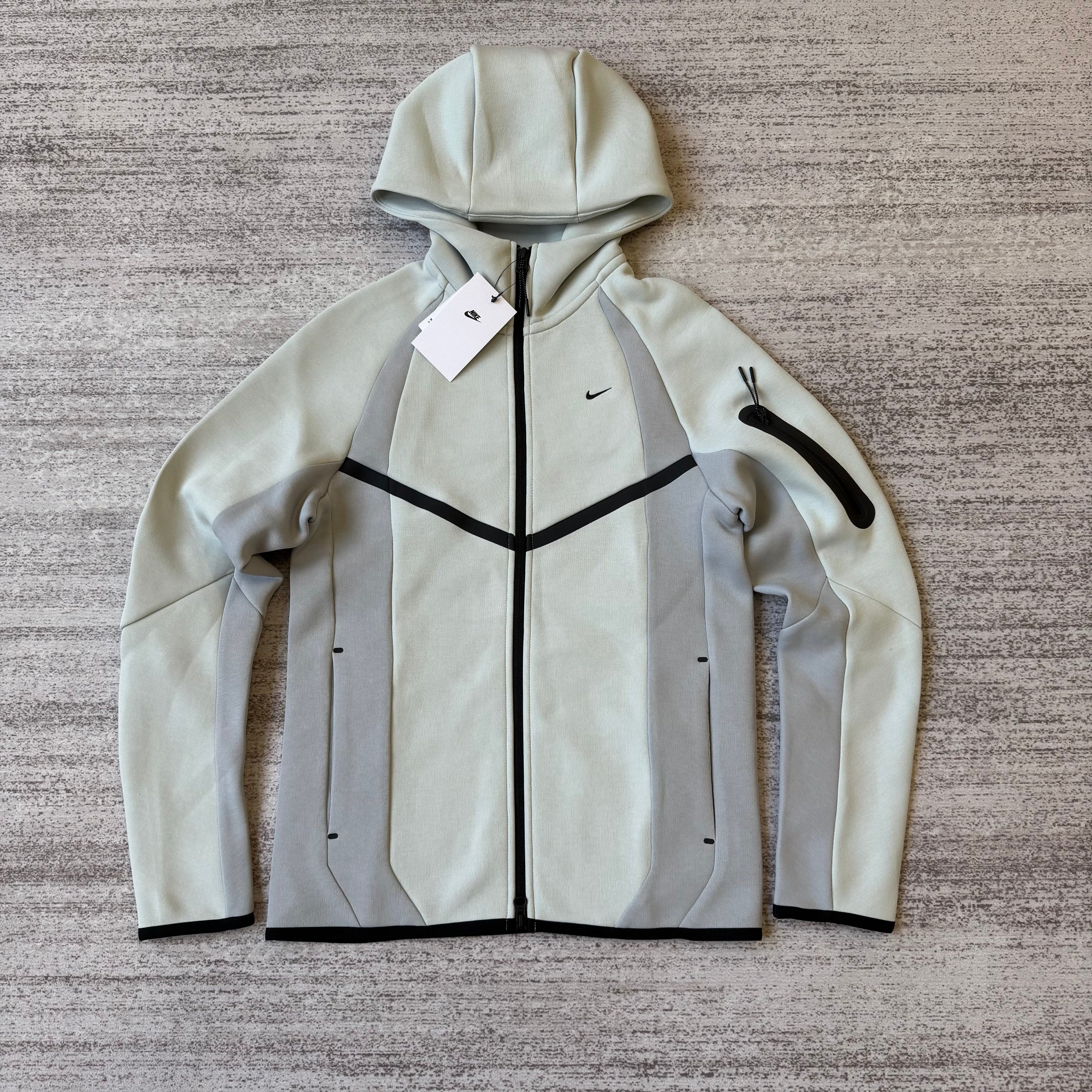 Nike New Techfleece