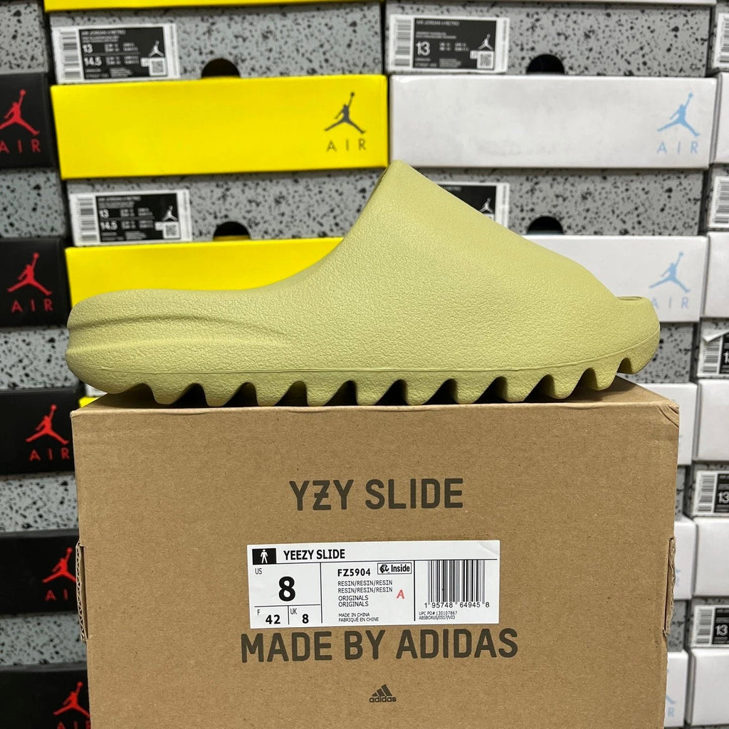 Yeezy Slide +10