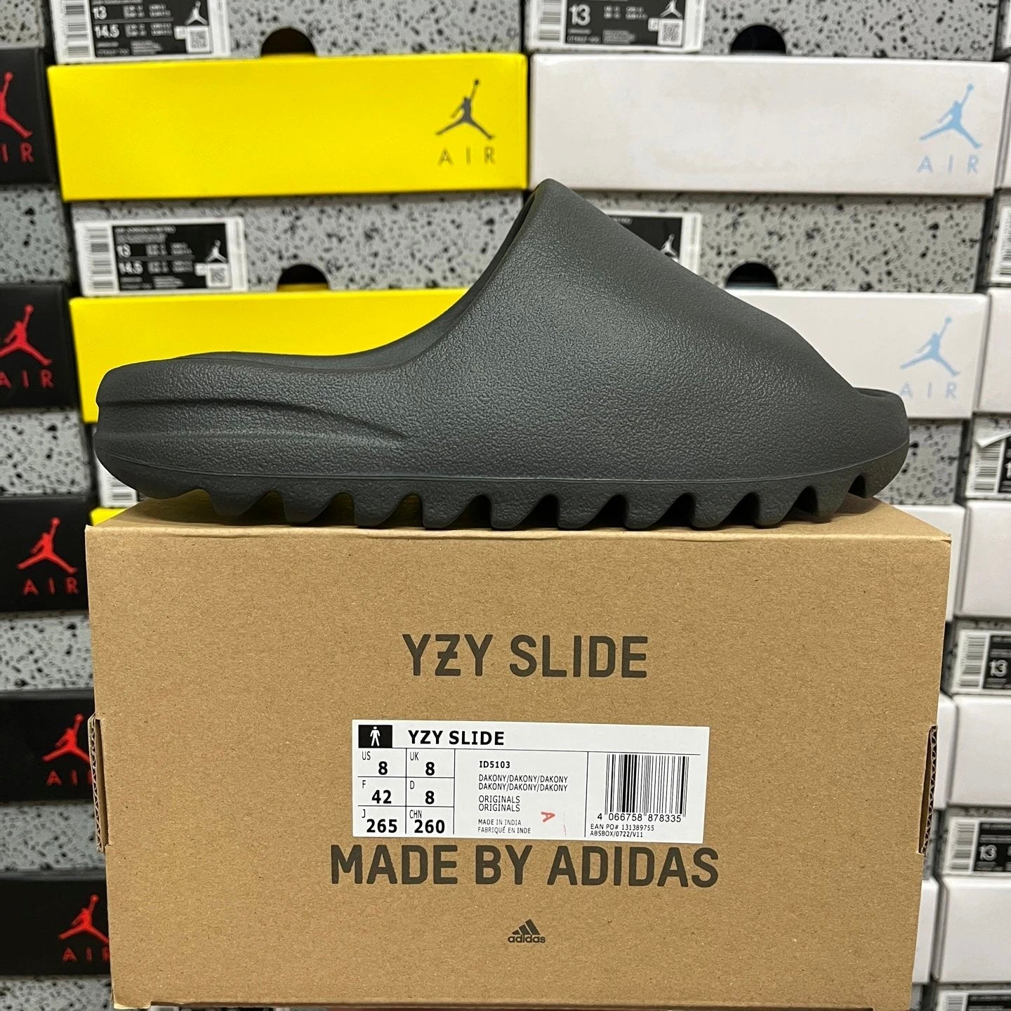Yeezy Slide +10