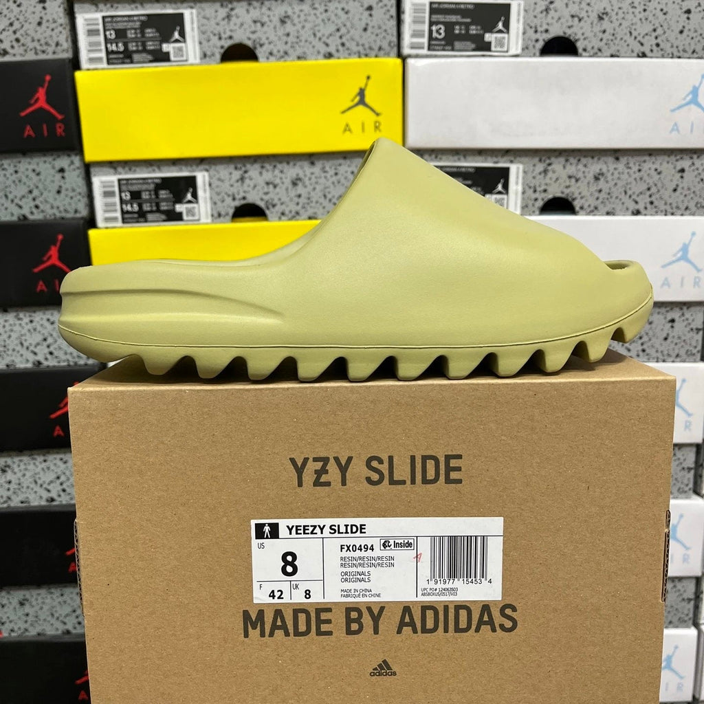 Yeezy Slide +10