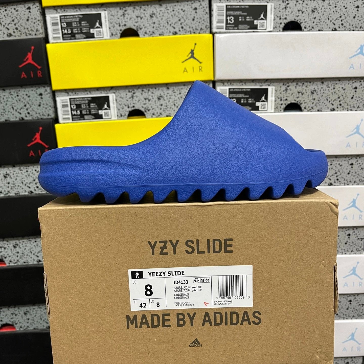 Yeezy Slide +10
